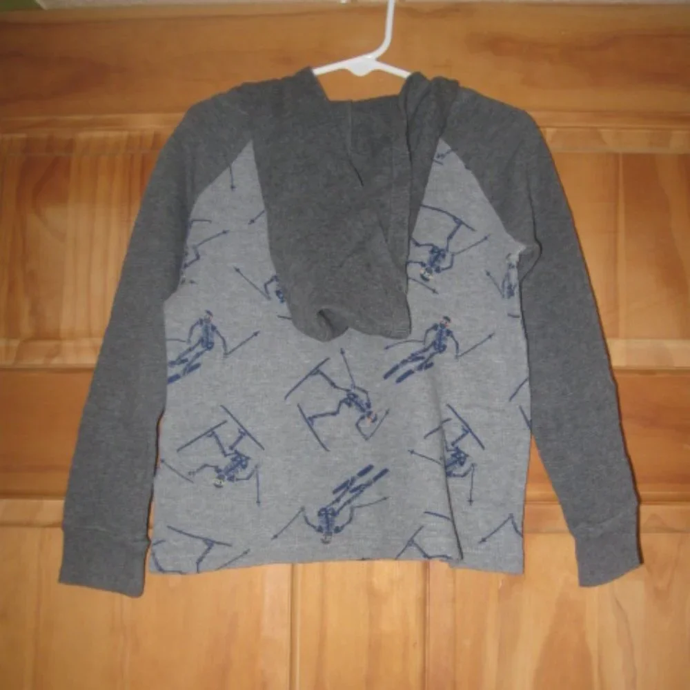 5/$30 Boys OshKosh B'gosh Hooded Long Sleeve Shirt